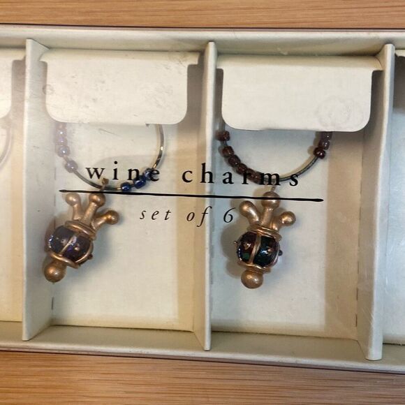New in Package Pier 1 Imports Set of 6 Wine Charms - Picture 2 of 6